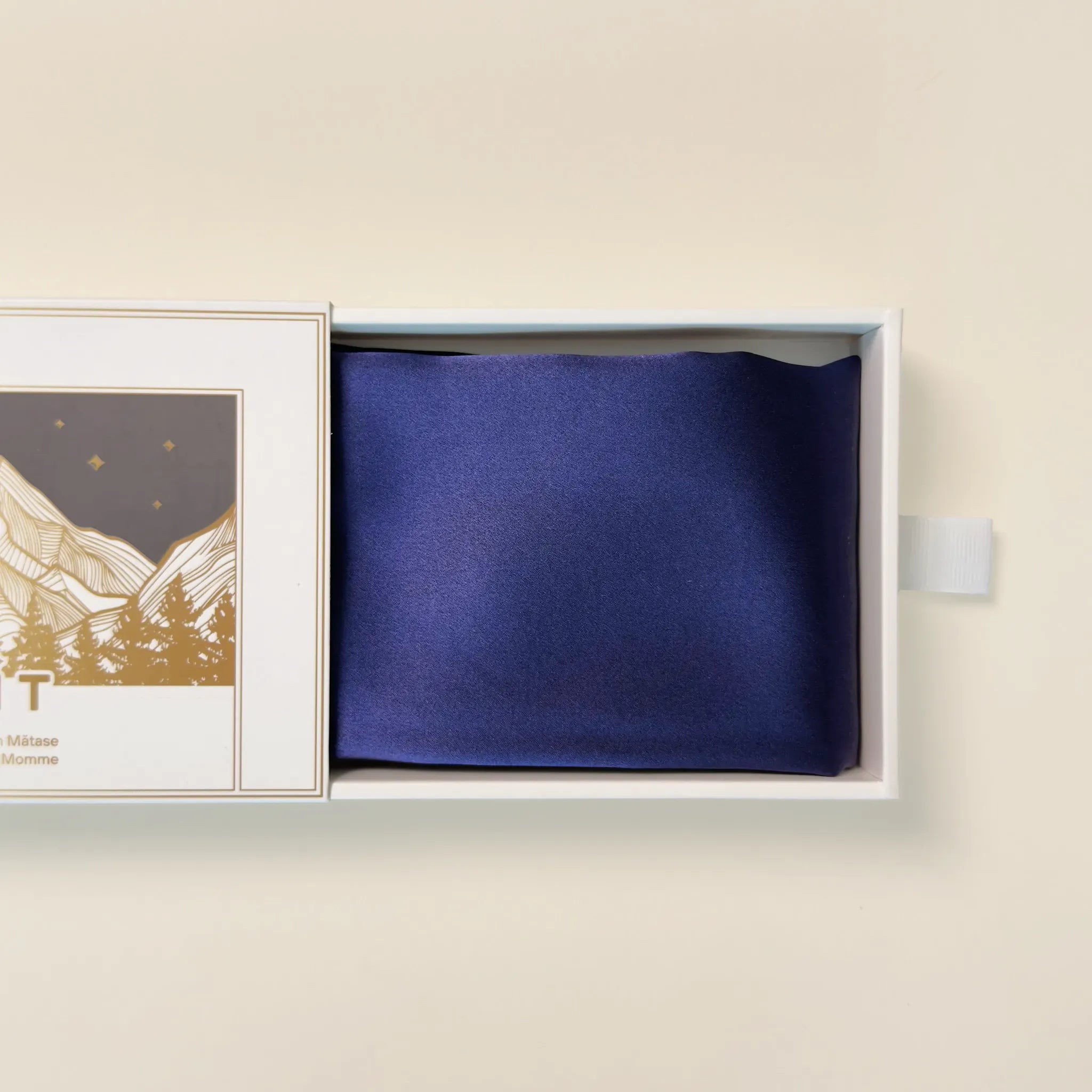 Față de Pernă din Mătase