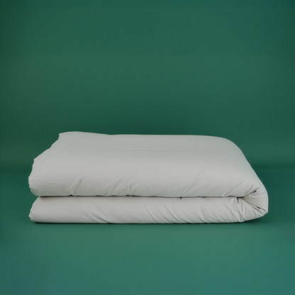 Set Gri Lyocell Complet 2 persoane – Fețe de Pernă + Plic de Pilotă + Așternut de Pat + Mingi Lână